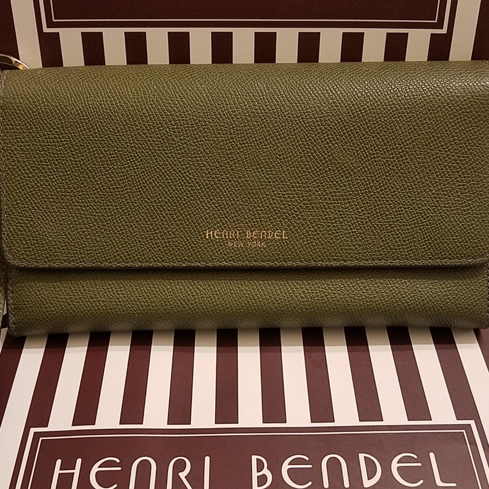 Henri Bendel Uptown Out and About Wallet Nw/oT